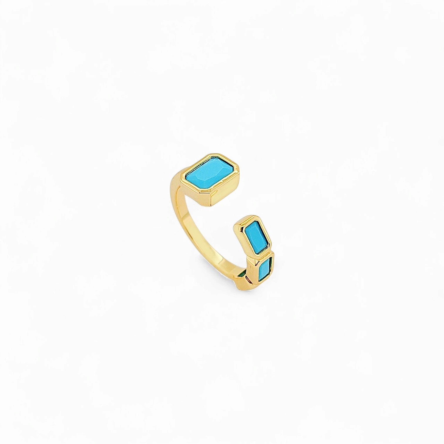 Ring Emeral Cut CZs – 18k Gold Plated | Open Front Collection