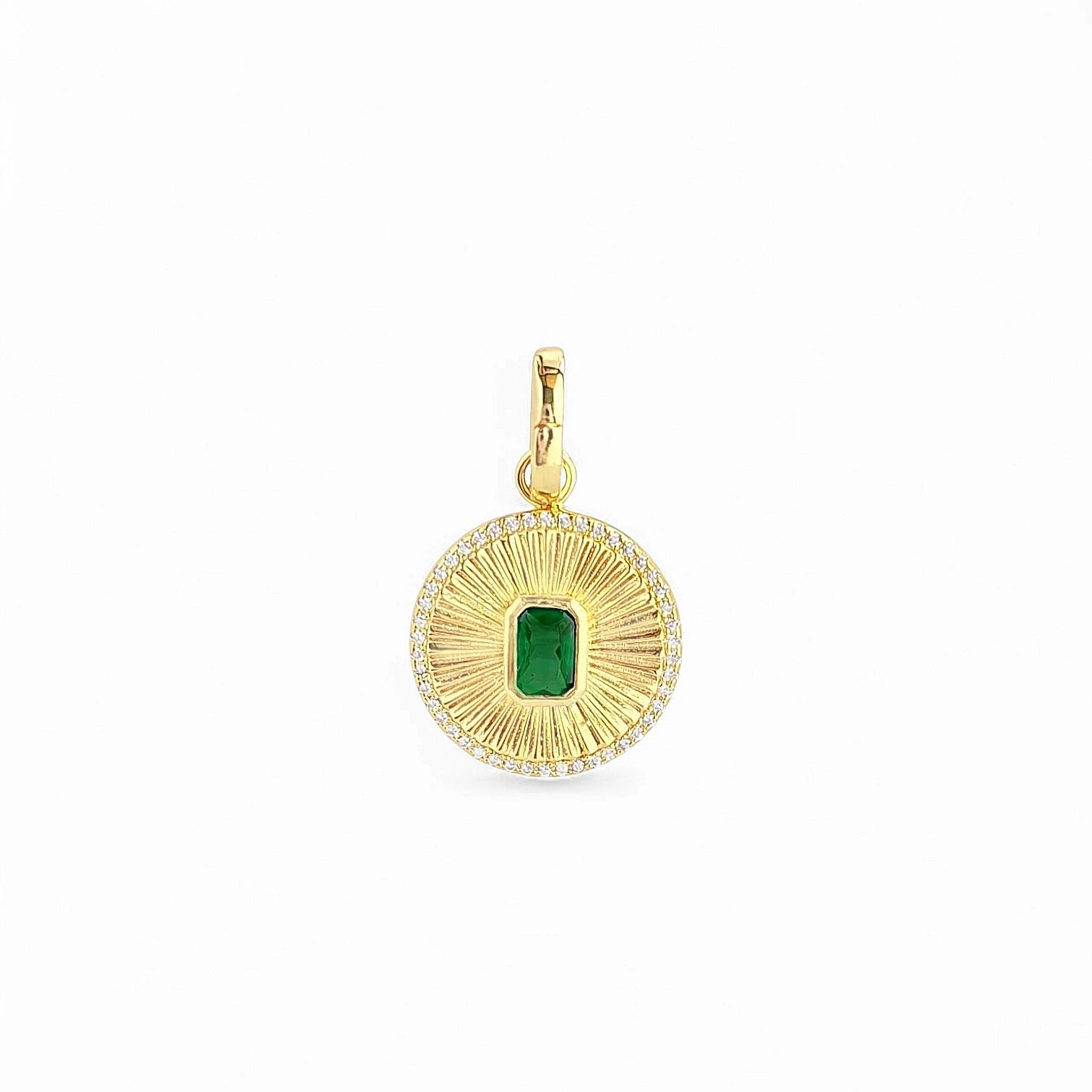 Milan Holo Medal – 925 Sterling Silver | Pendant and Chain Collection